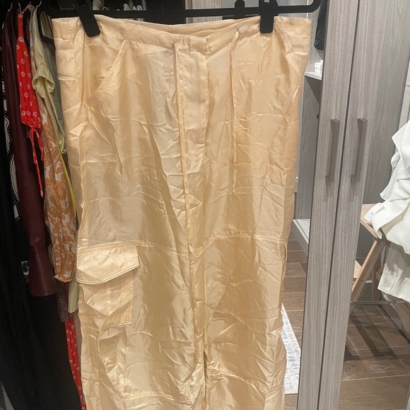 Dana Foley Silk Cargo Pants - Picture 1 of 5